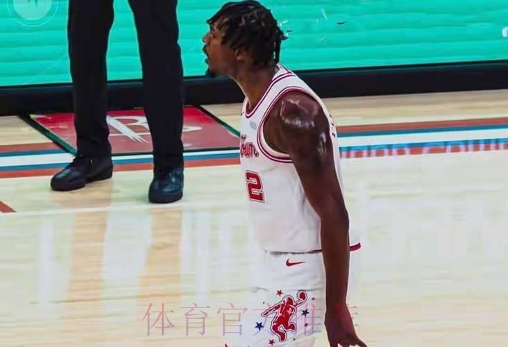 史密斯32分 火箭战胜鹈鹕 史密斯32分 火箭战胜鹈鹕